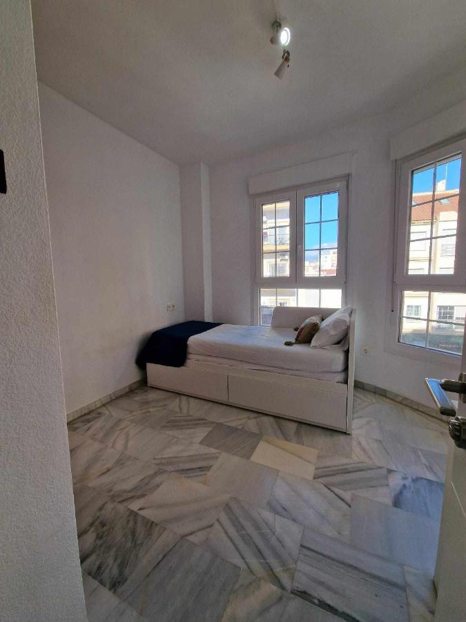 3 Rooms Con Parking Y Terraza En C Marmoles Malaga Exterior photo