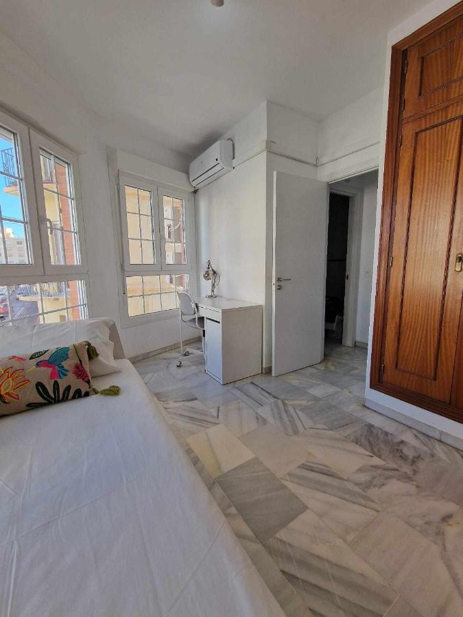 3 Rooms Con Parking Y Terraza En C Marmoles Malaga Exterior photo