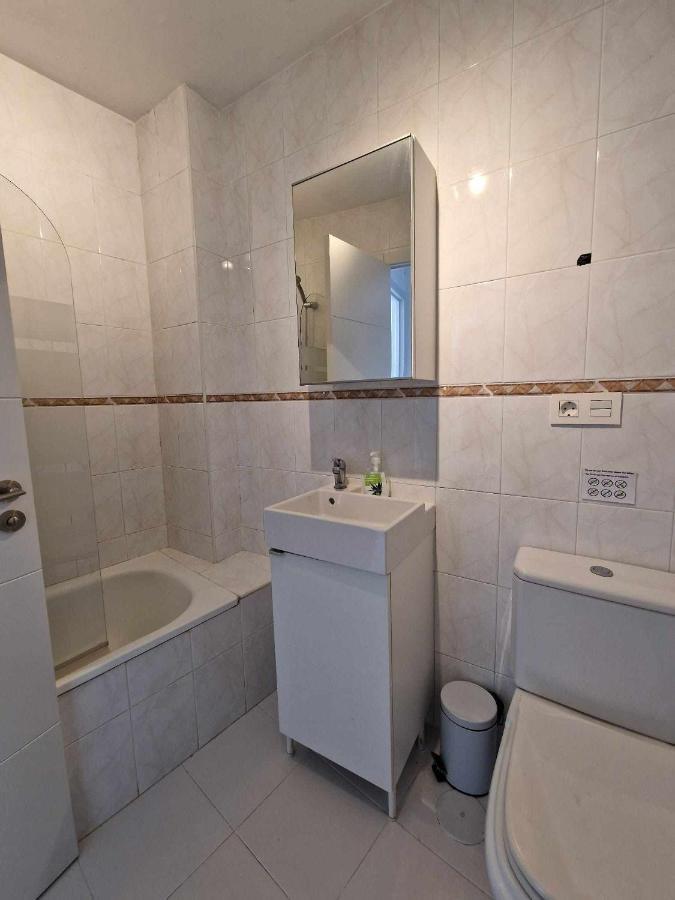 3 Rooms Con Parking Y Terraza En C Marmoles Malaga Exterior photo